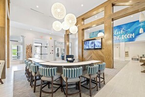 Lobby - Landing | Modern 2BD in Clara Avenue (Panama City Beach)