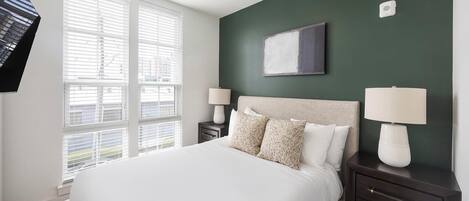 Desk, iron/ironing board, WiFi, bed sheets