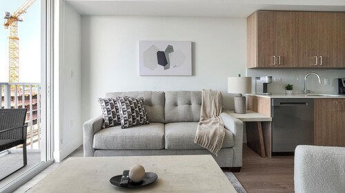 Landing | Modern 1BD, Gym