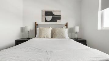 Desk, iron/ironing board, WiFi, bed sheets