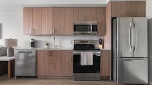 Kühlschrank, Esstisch