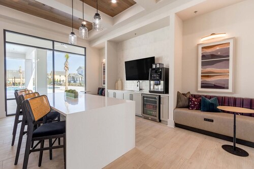 Landing | Stylish 2BD, Clubhouse, Gym