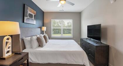 Landing | Beautiful 2BD, Yoga Studio, Gym