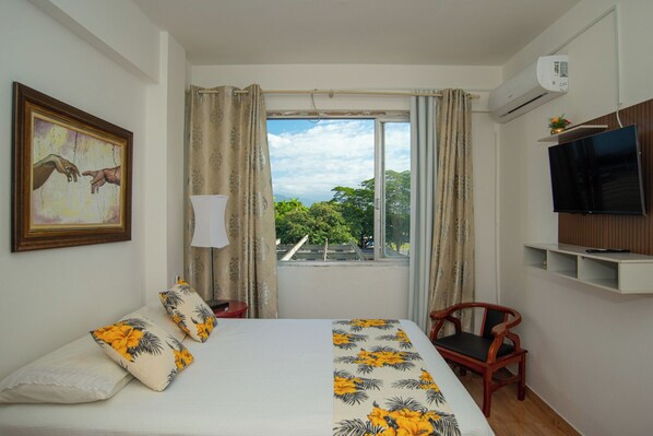 Internet, bed sheets - Fully equipped apartment in the historic center of Florianópolis - 2 bedrooms, sleeps 5, air conditioning, Wi-Fi (Florianópolis)