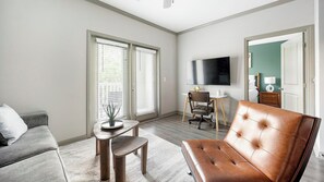 Smart TV - Landing | Spectacular 2BD, Gym, Clubhouse (Nashville)