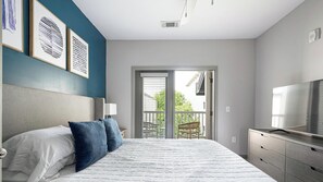 Room - Landing | Modern 2BD, Clubhouse, Gym (Nashville)