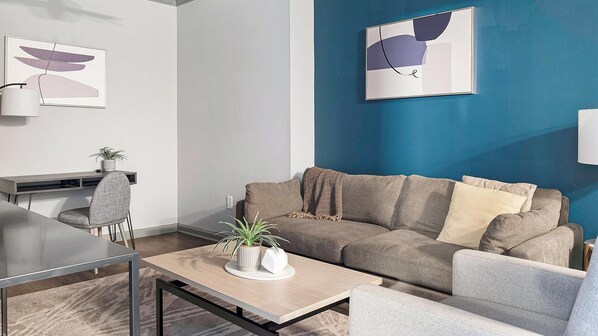 Living area - Landing | Modern 2BD, Clubhouse, Gym (Nashville)