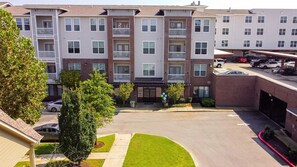 Exterior - Landing | Modern 2BD, Clubhouse, Gym (Nashville)