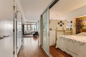 1 Schlafzimmer, Schreibtisch, Bügeleisen/Bügelbrett, kostenloses WLAN