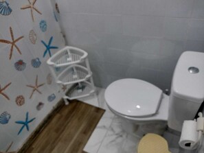 Bruser, Toiletpapir