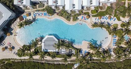Mariners Club Penthouse Unit 136, VRNR Luxury Collection- VRBO Preferred Partner
