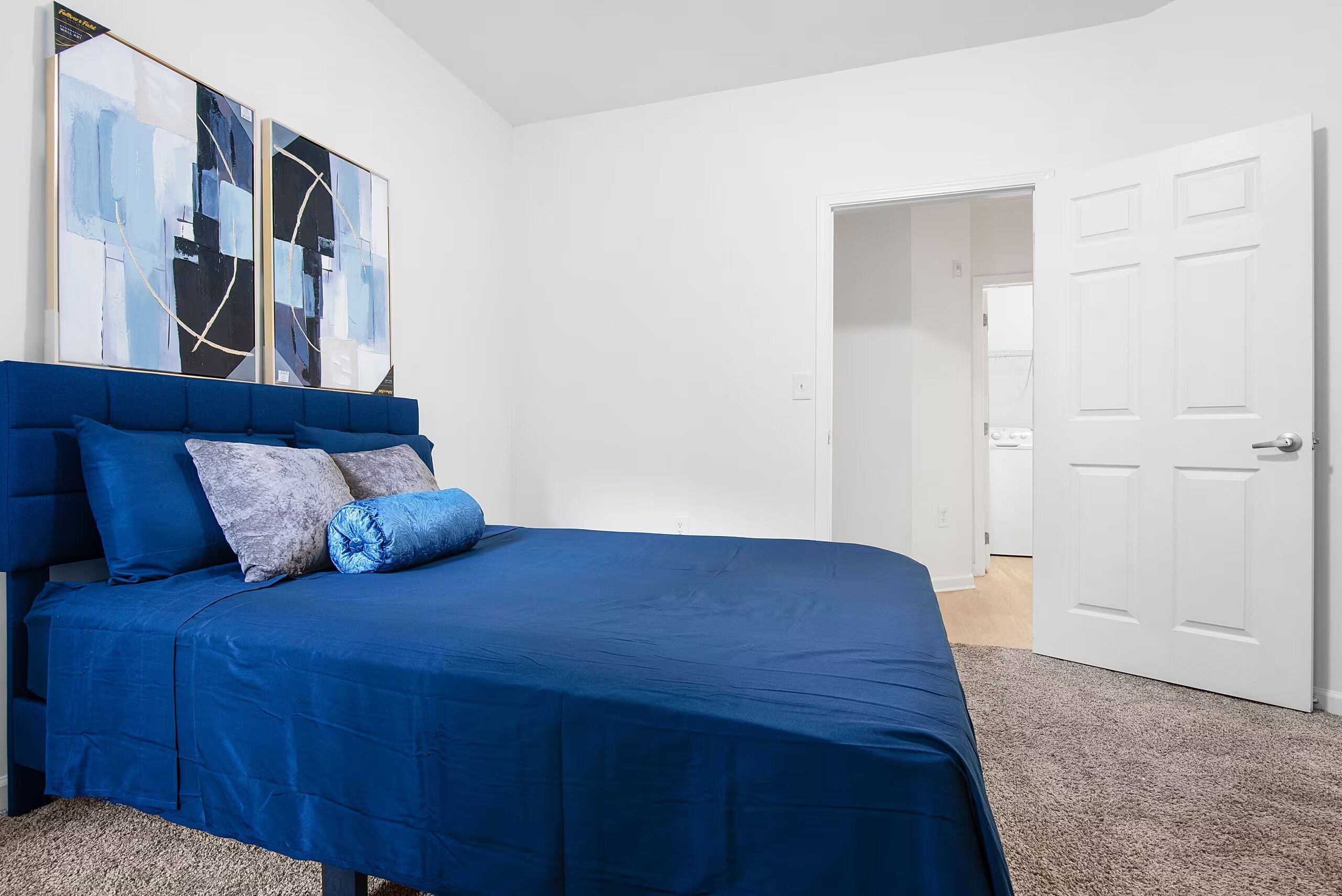 1 chambre, fer et planche à repasser, Wi-Fi, literie fournie