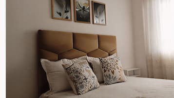 2 bedrooms, desk, iron/ironing board, free WiFi