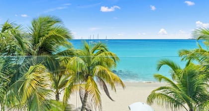 Breathtaking Beachfront Suite in Simpson Bay