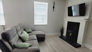 Smart TV, books - Perfect base for the Cliffs, Burren & Wild Atlantic Way! (Ennistymon)