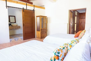 3 Schlafzimmer, Bügeleisen/Bügelbrett, WLAN, Bettwäsche
