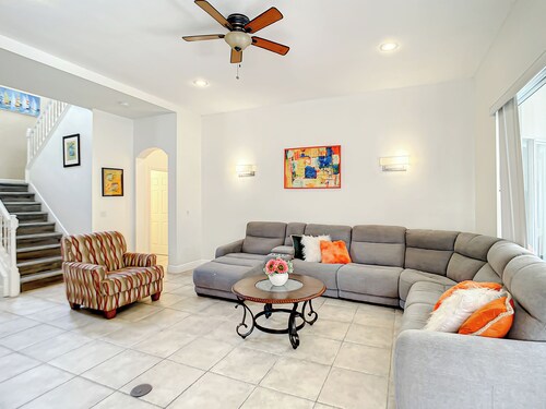 Pool and Spa | Outdoor Dining | Disney Nearby