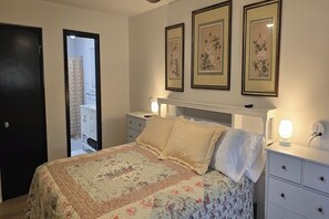 4 habitaciones, tabla de planchar con plancha, wifi y ropa de cama