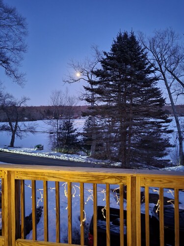 Enjoy the 4th of July on the lake in East Haddam