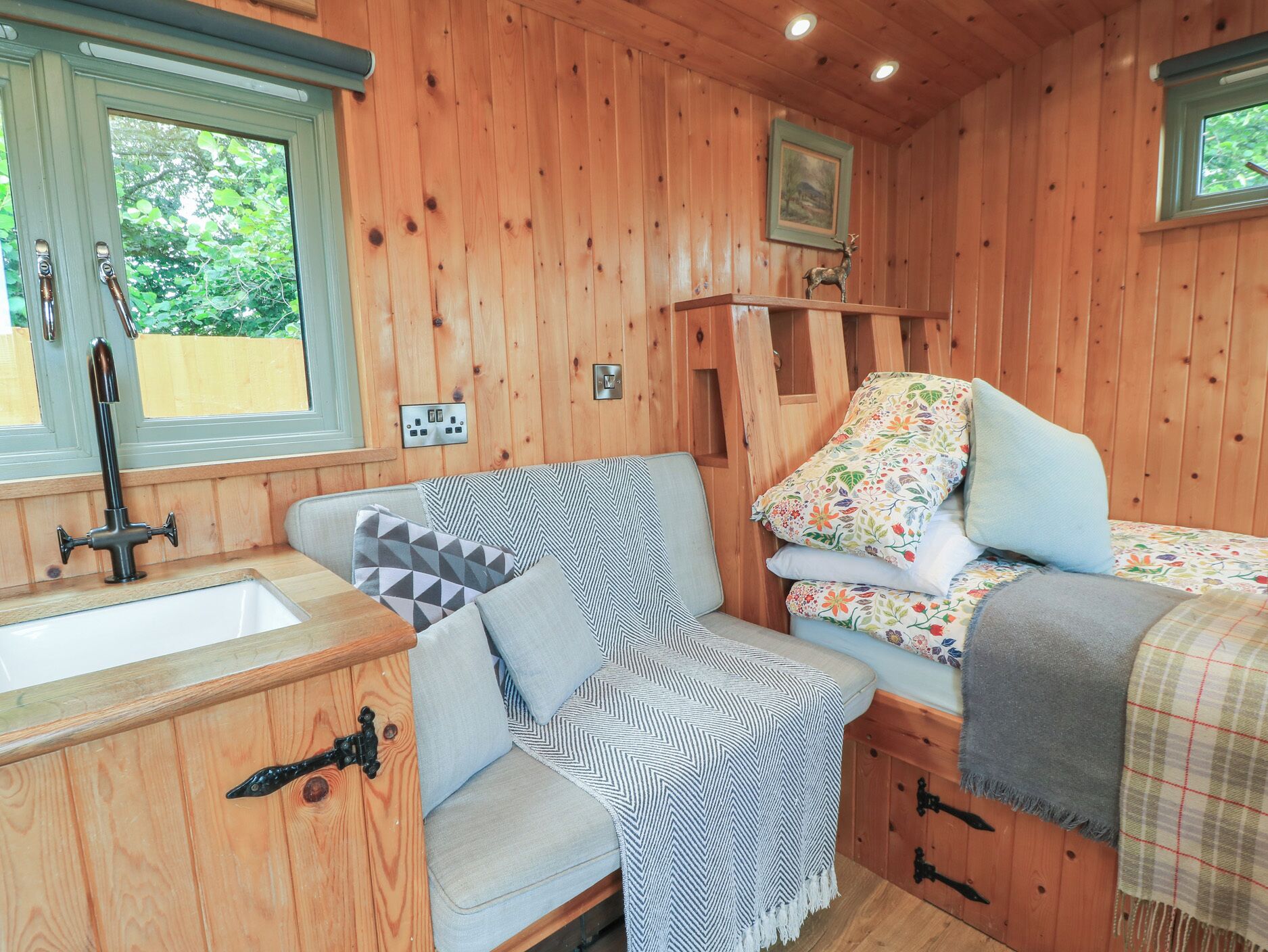 Pippins, Pet Friendly, With Open Fire In Williton - Watchet