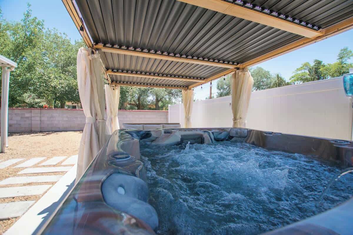 室外 SPA 浴池