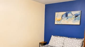 2 bedrooms, WiFi (free), bed sheets