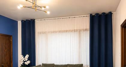 Location Jackpot! Minutes to Downtown, McCormick & Chinatown-free parking