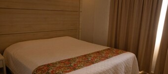 Central & Pet-friendly Stay w/ Pool l 5.6 miles to Pelotas International Airport