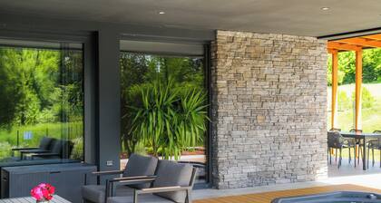 Luxury villa with a 99 m² pool near Rastoke and the Korana River