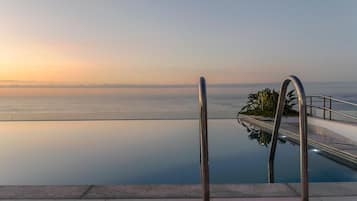 Una piscina riscaldata