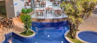 Room Near Posto Nossa Senhora D'Ajuda - 0.8 Miles Away! | Pets OK | Free Bfast