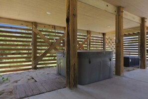 Bain à remous extérieur