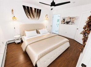 4 bedrooms, iron/ironing board, WiFi, bed sheets