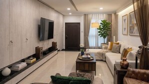 Ảnh chưa phân loại, 2 trong số 52 ảnh, nút