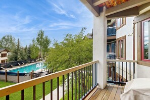 Unclassified image, 4 of 25, button - EagleRidge Lodge 204 Spacious condo w/ shared pool & hot tub - great location (Steamboat Springs)