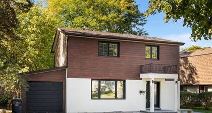 Luxe, Family-Friendly Oasis Home With Outdoor Pool