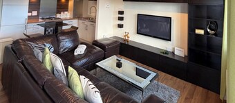 Four Mile-2Bed House with Parking and Garden view