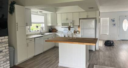 The Burnside Bungalow where Vacation Awaits!