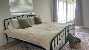 3 bedrooms, WiFi, bed sheets