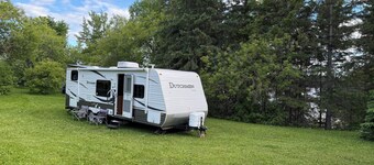 Elm bay camper rental
Right off the shore of wabigoon lake
Perfect family spot