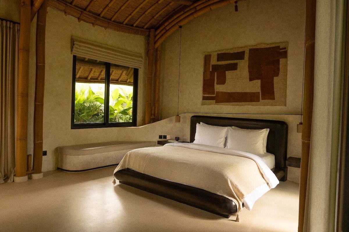 Vila Mewah, 2 kamar tidur, kolam renang pribadi | Seprai premium, tempat tidur Select Comfort, minibar, dan brankas