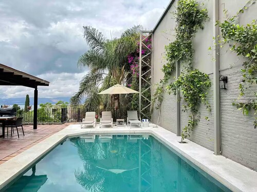 Casa Aleblos: relaxation, views, and togetherness