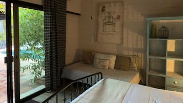 6 bedrooms, iron/ironing board, Internet, bed sheets