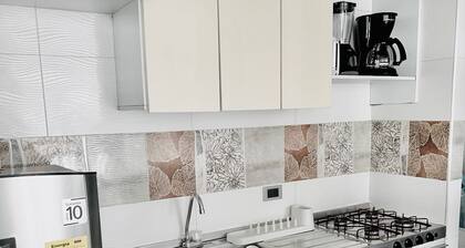 Business & Leisure Premium Apartment | Fast Wi-Fi & Prime Location