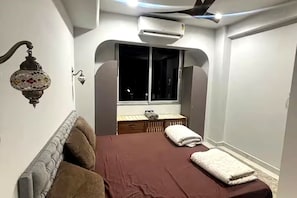 2 habitaciones, acceso a internet y ropa de cama 