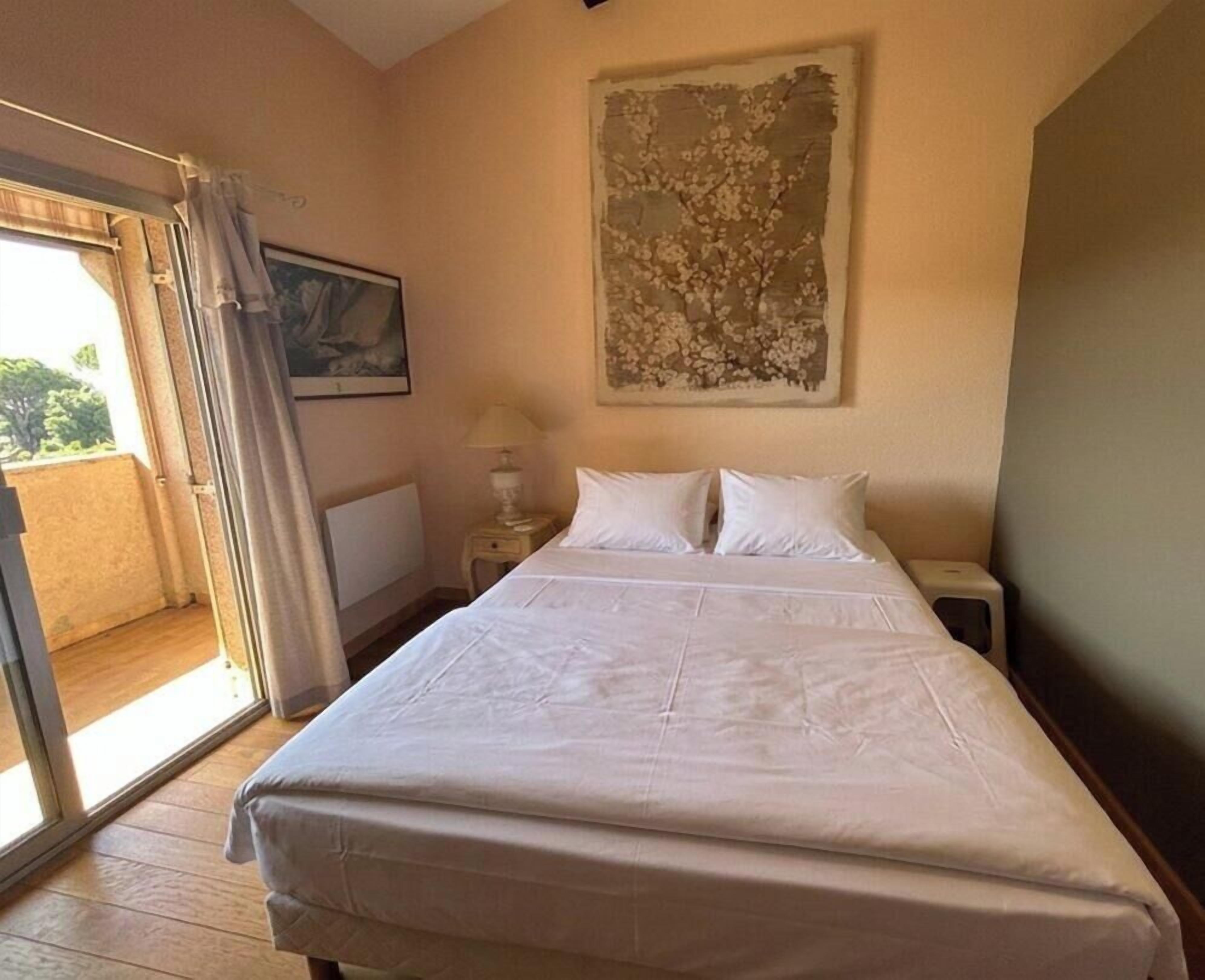 2 bedrooms