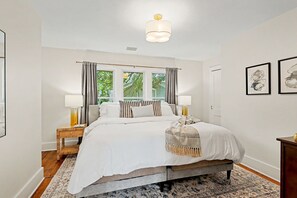 3 bedrooms, iron/ironing board, travel crib, WiFi