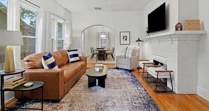 3-Bedroom 3 Bath Luxe Bungalow — centrally located in Wichita. Sleeps up to 8!