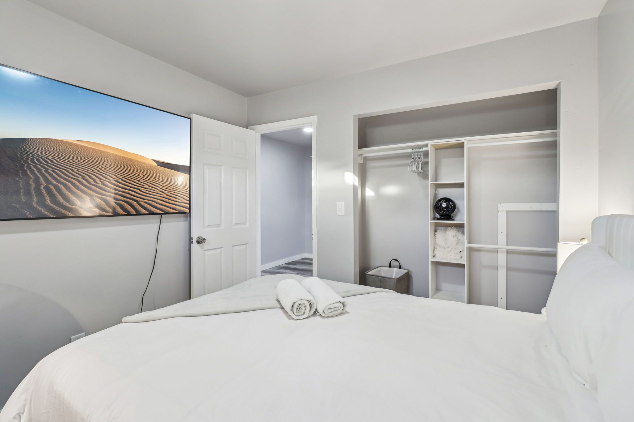 2 bedrooms, desk, iron/ironing board, free WiFi