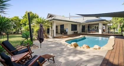 Luxury Tropical Retreat Pool Creek Family Escape